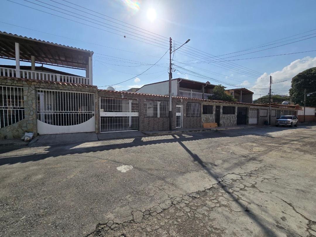 Casa en Venta La Victoria Urb Las Orquideas
