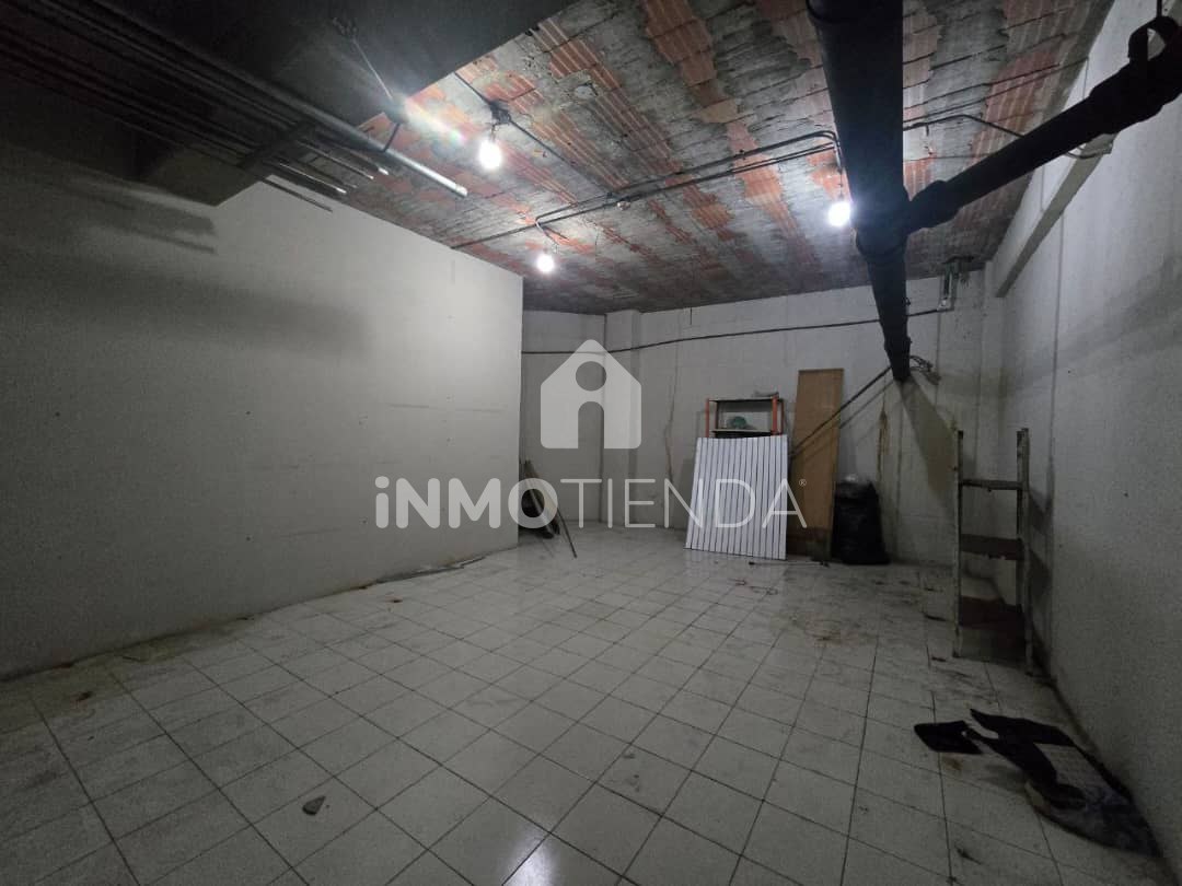 Local Depósito en alquiler centro de Maracay Av. Páez C.C. Maracay