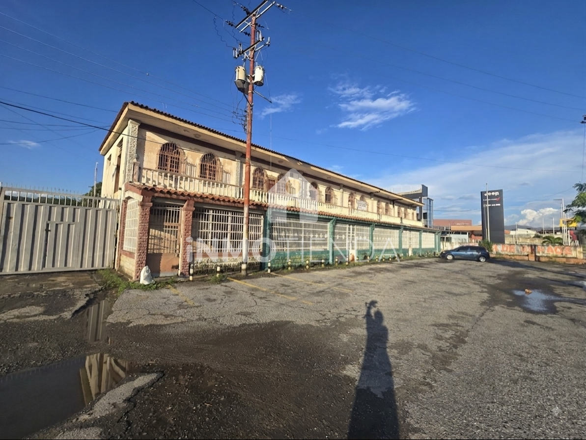 Edificio en venta La Encrucijada Turmero Cagua